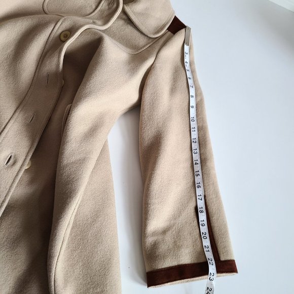 100% wool beautiful vintage 1970s 1980s beige coat with brown details. - Picture 15 of 16